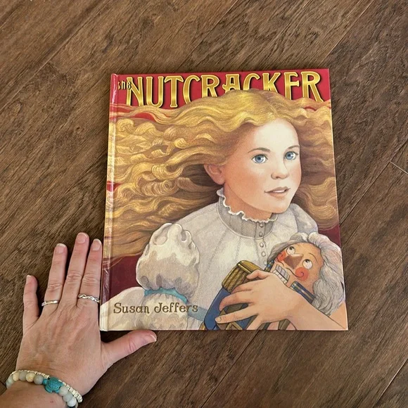 The Nutcracker Children’s Book - Picture 2 of 4